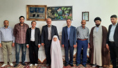 گرامیداشت مقام معلم در حضور خانواده شهید مدافع سلامت حیدر ابری