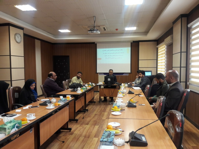 نشست صمیمی پرسش و پاسخ نمایندگان و دبیران شورای تعامل دانشجویی با دکتر نادری